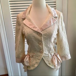 🎉🎉HP🎉🎉Young Essence short tailored Jacket